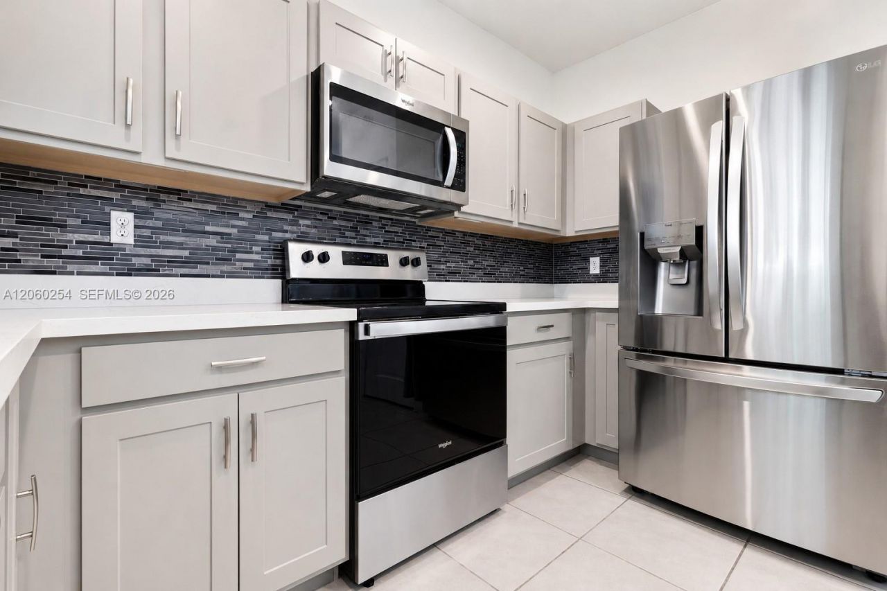 484 NE 4th Ave , Florida City, FL 33034 Photo