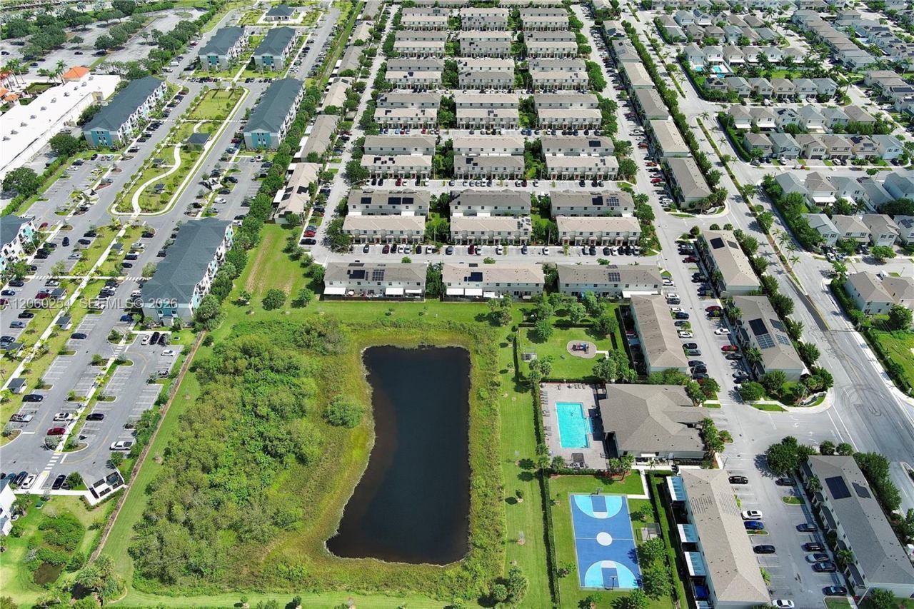 484 NE 4th Ave , Florida City, FL 33034 Photo