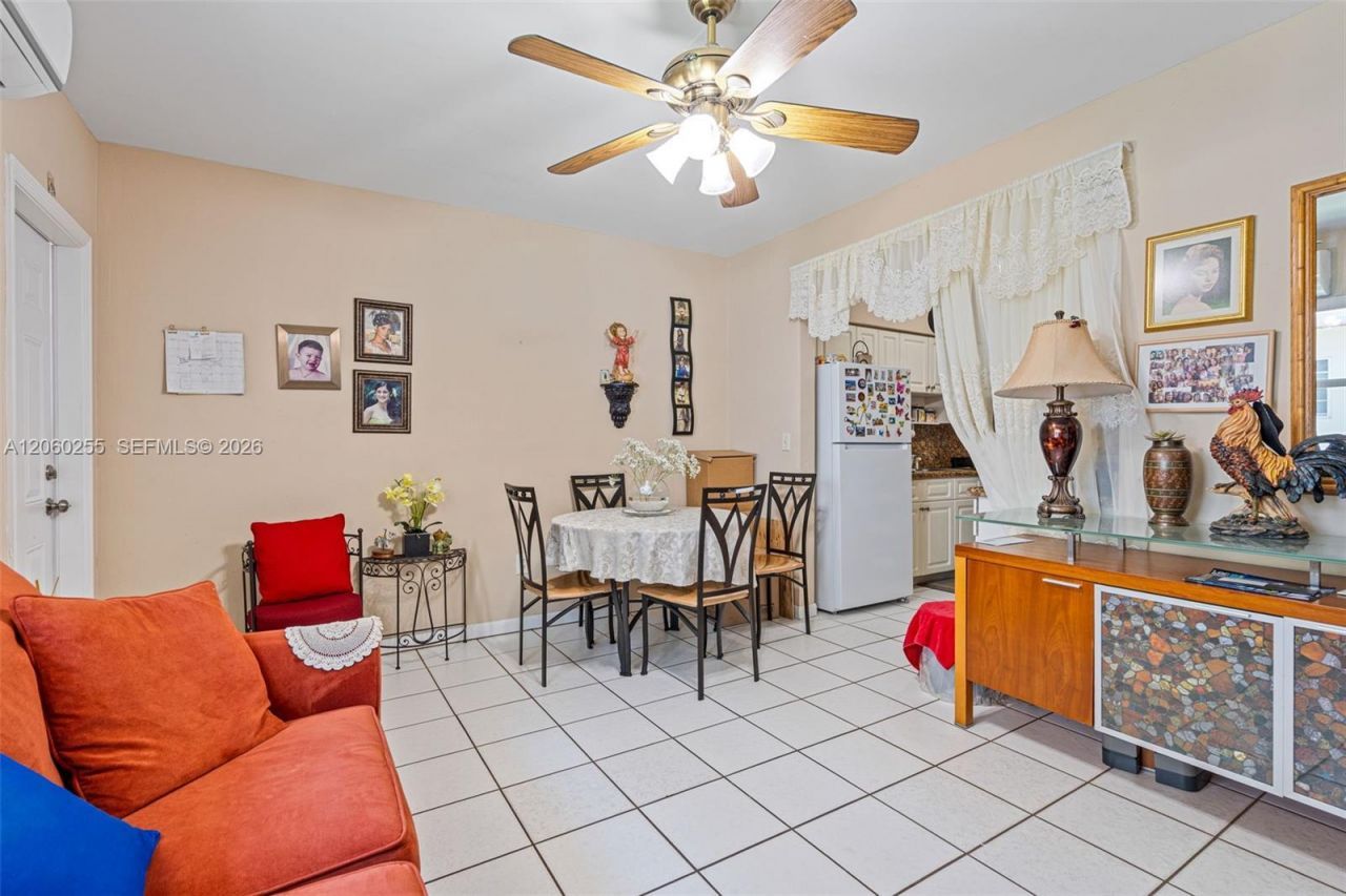 4450 W Flagler St , Miami, FL 33134 Photo