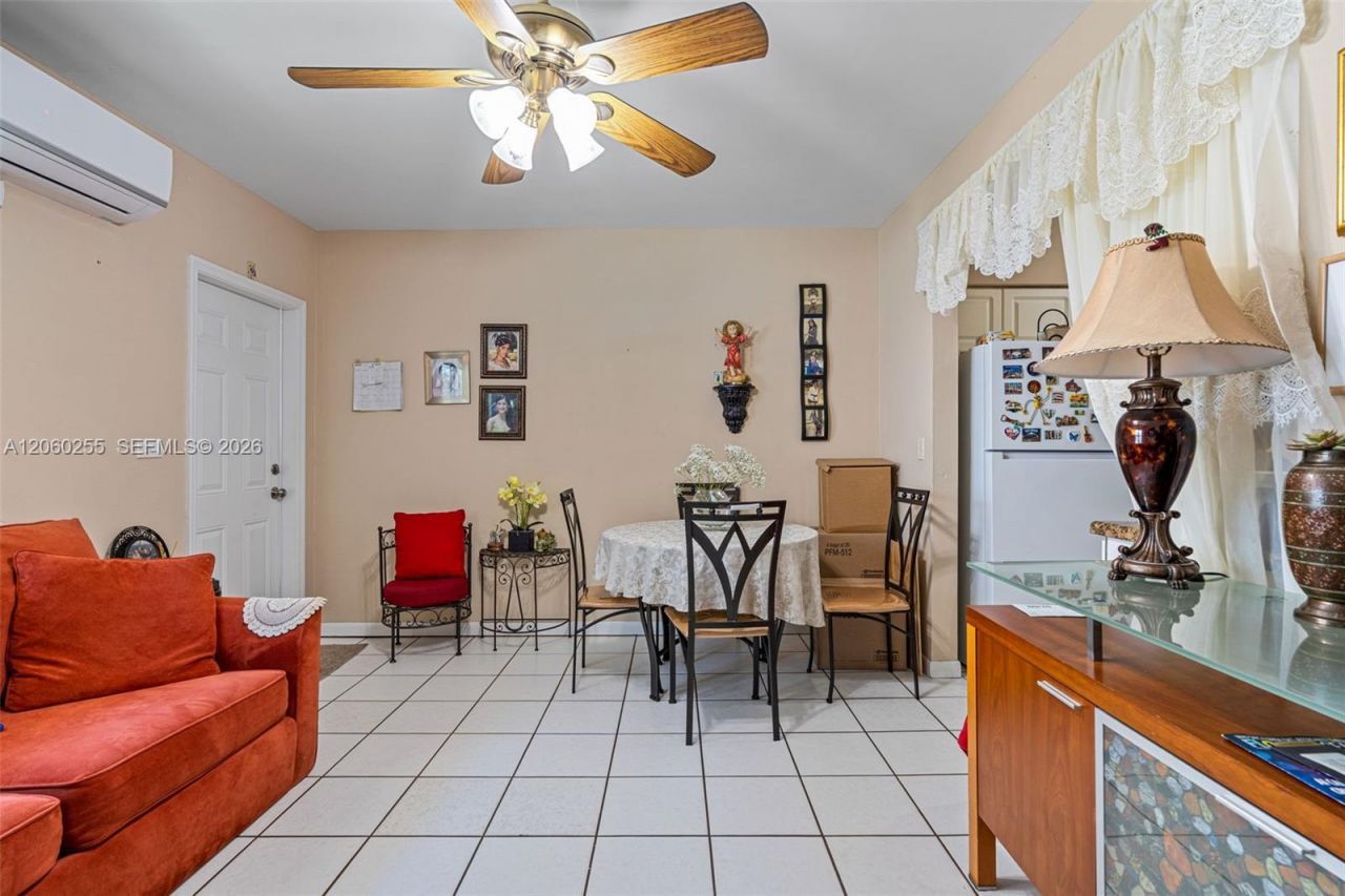 4450 W Flagler St , Miami, FL 33134 Photo