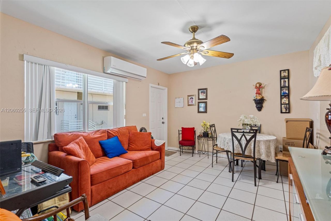 4450 W Flagler St , Miami, FL 33134 Photo