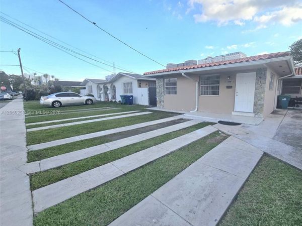 11040 SW 4th St, FRONT UNIT, Sweetwater, FL 33174