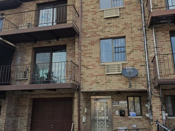 2831 Roebling Avenue, Bronx, NY 10461