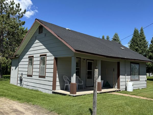 6810 Banks Avenue, Tower, MI 49792
