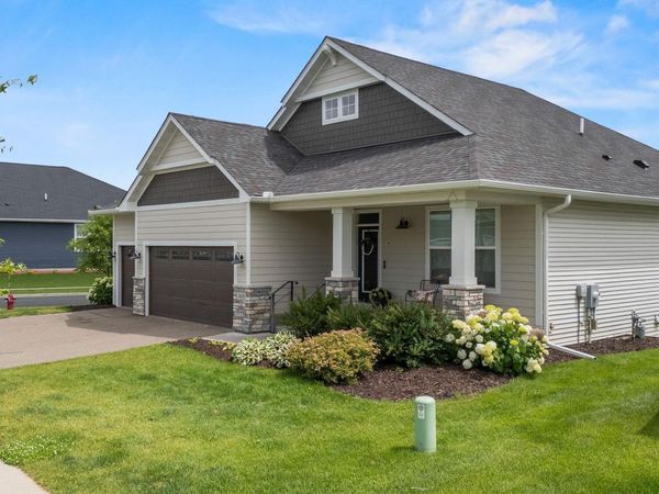 490 Elizabeth Way , Hudson, WI 54016