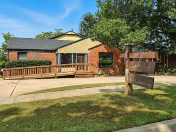 1736 S Carson Avenue , Tulsa, OK 74119