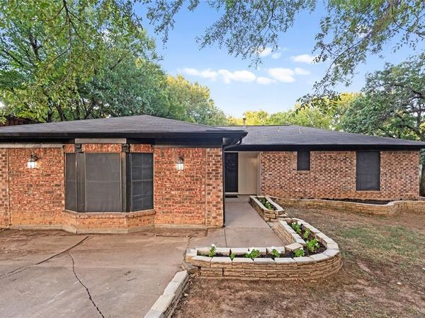 7024 Payte Lane, North Richland Hills, TX 76182
