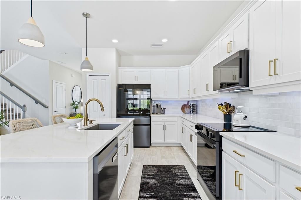 13883 Pine Lodge Ln, Fort Myers, FL 33913 Photo