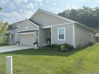 6793 Prairie Lane, Kansas City, MO 64152 Main Photo