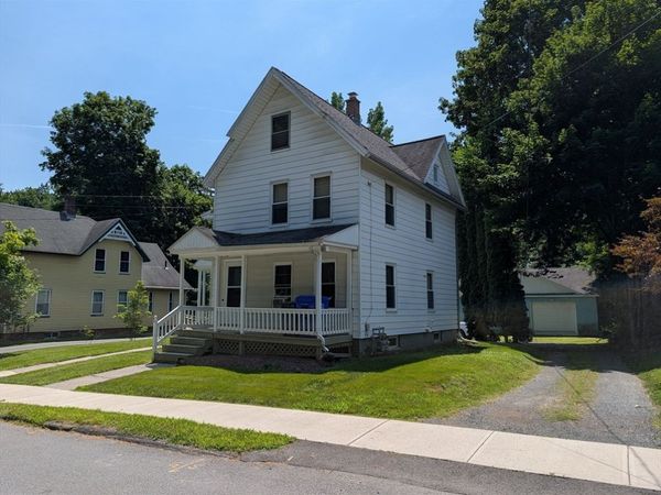 28 Walnut Street, Unit 2, Greenfield, MA 01301