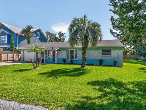 5448 3rd St, St Augustine, FL 32080