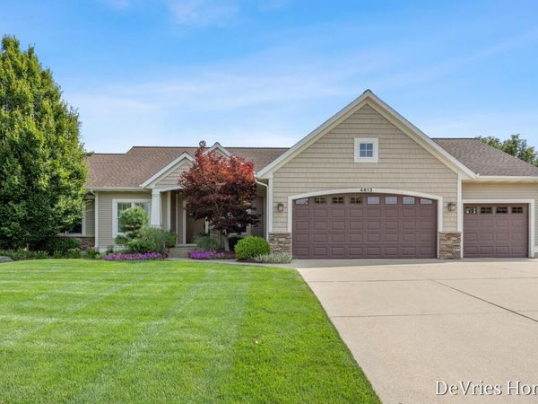 4613 Caspian Drive, Hudsonville, MI 49426