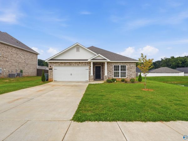 9220 Current Way, Owens Cross Roads, AL 35763