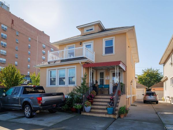 128 W Market Street , Long Beach, NY 11561