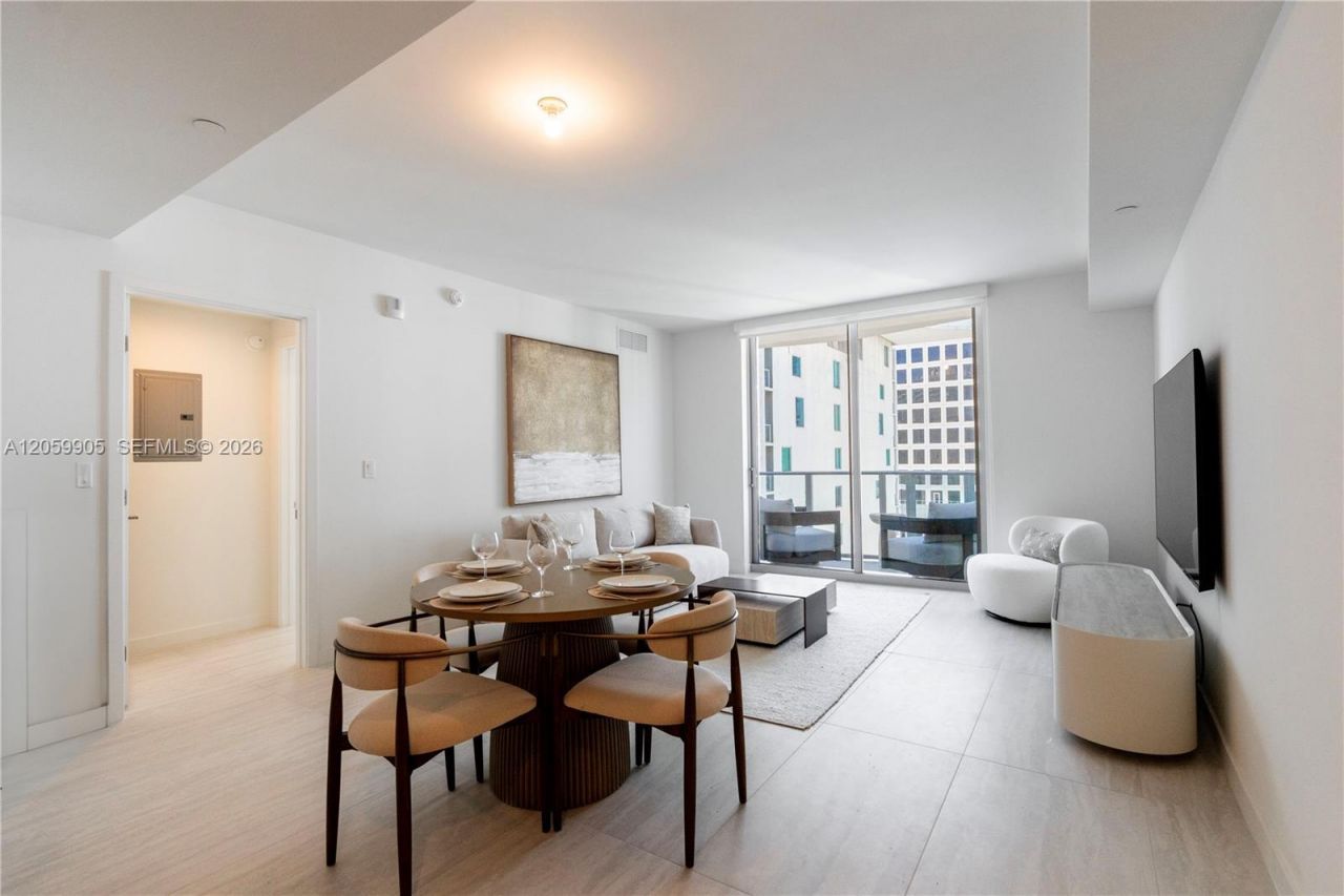 77 SE 5th St , Unit 3914, Miami, FL 33131 Photo