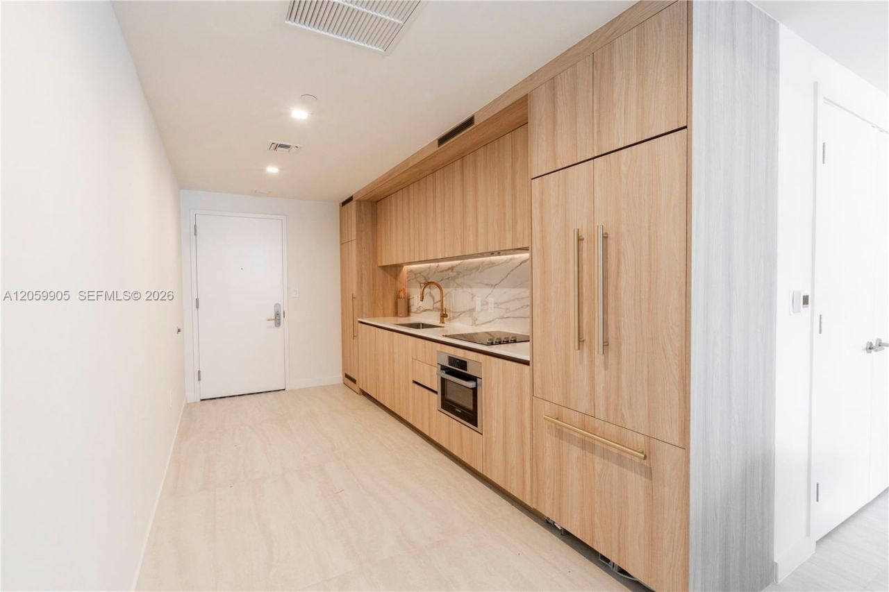 77 SE 5th St , Unit 3914, Miami, FL 33131 Photo