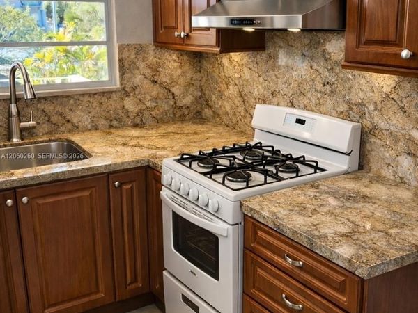 6850 W 14th Ct , Unit A15, Hialeah, FL 33014