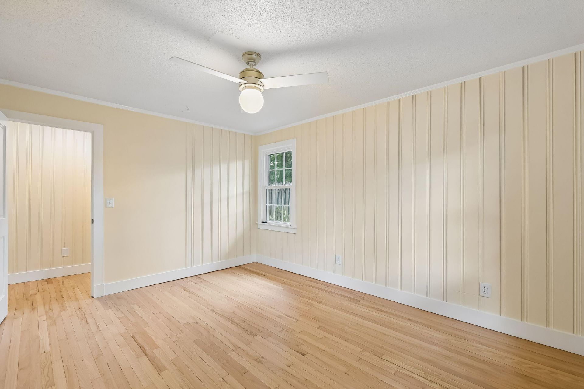 5034 Victoria Avenue Photo 14