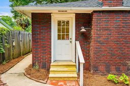 5034 Victoria Avenue photo 4
