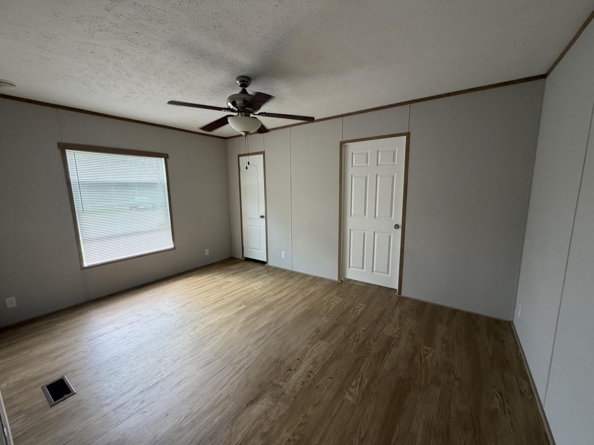 4080 Coburg Lane Photo 14