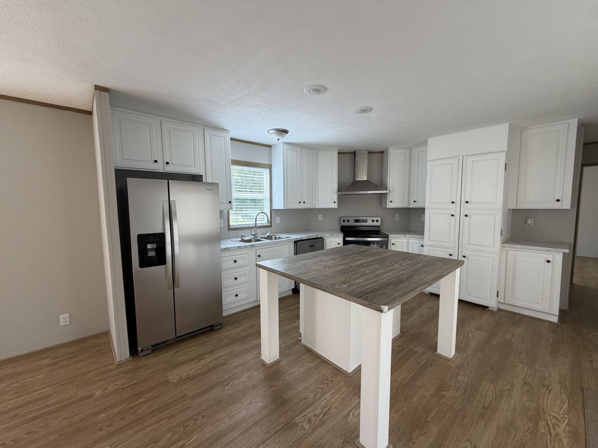 4080 Coburg Lane Photo 24