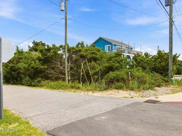 612 N Anderson Boulevard, Topsail Beach, NC 28445