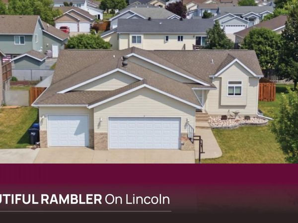 3532 Lincoln Street S, Fargo, ND 58104