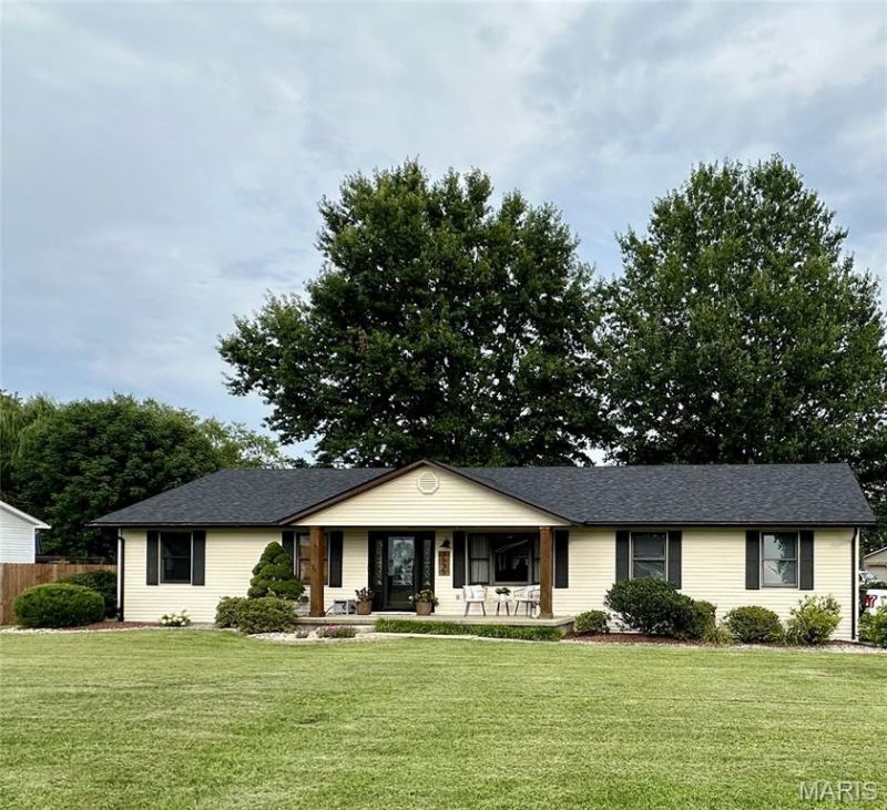3535 Pierland Drive, Pocahontas, IL 62275 Main Photo