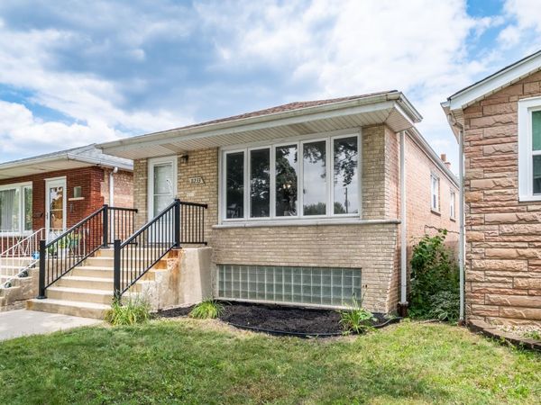 11233 S Whipple Street , Chicago, IL 60655