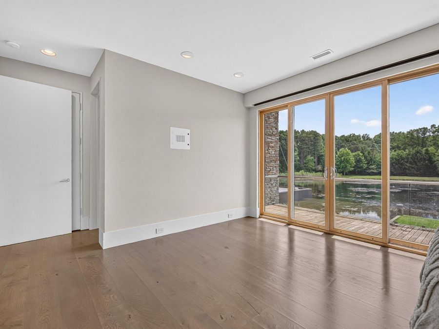 Property Image 99
