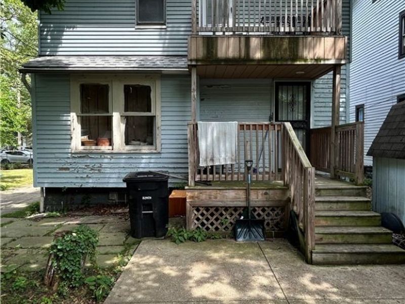 9910 Parmelee Avenue, Cleveland, OH 44108 Photo 4