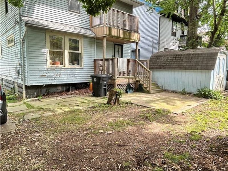 9910 Parmelee Avenue, Cleveland, OH 44108 Photo 6