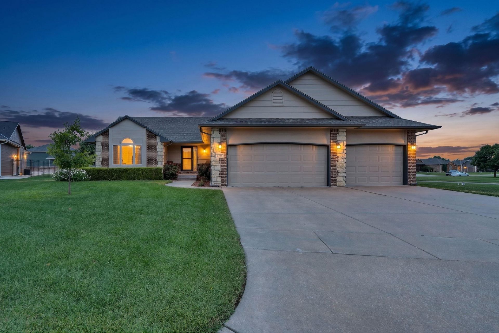 2519 W Rio Vista Ct., Wichita, KS 67204 Main Photo