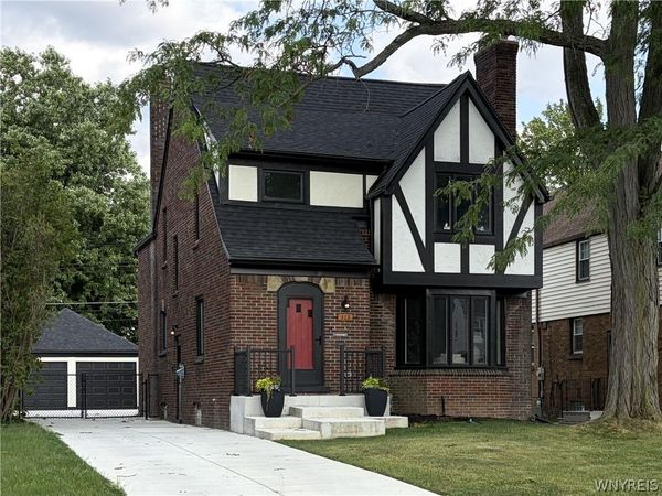 223 Louvaine Drive , Buffalo, NY 14223