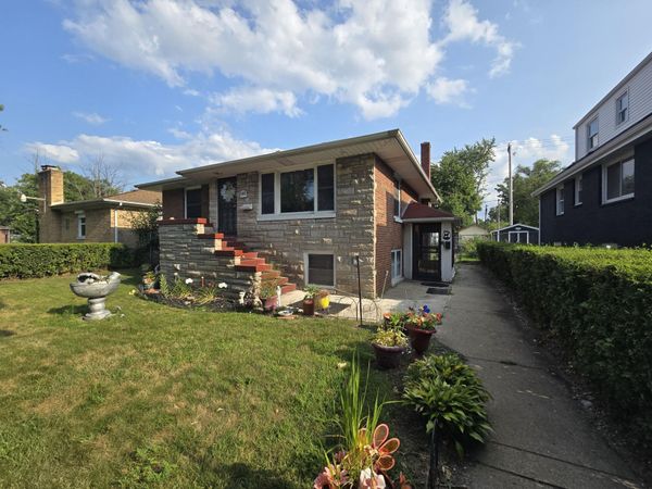 535 E 43rd Avenue , Gary, IN 46409