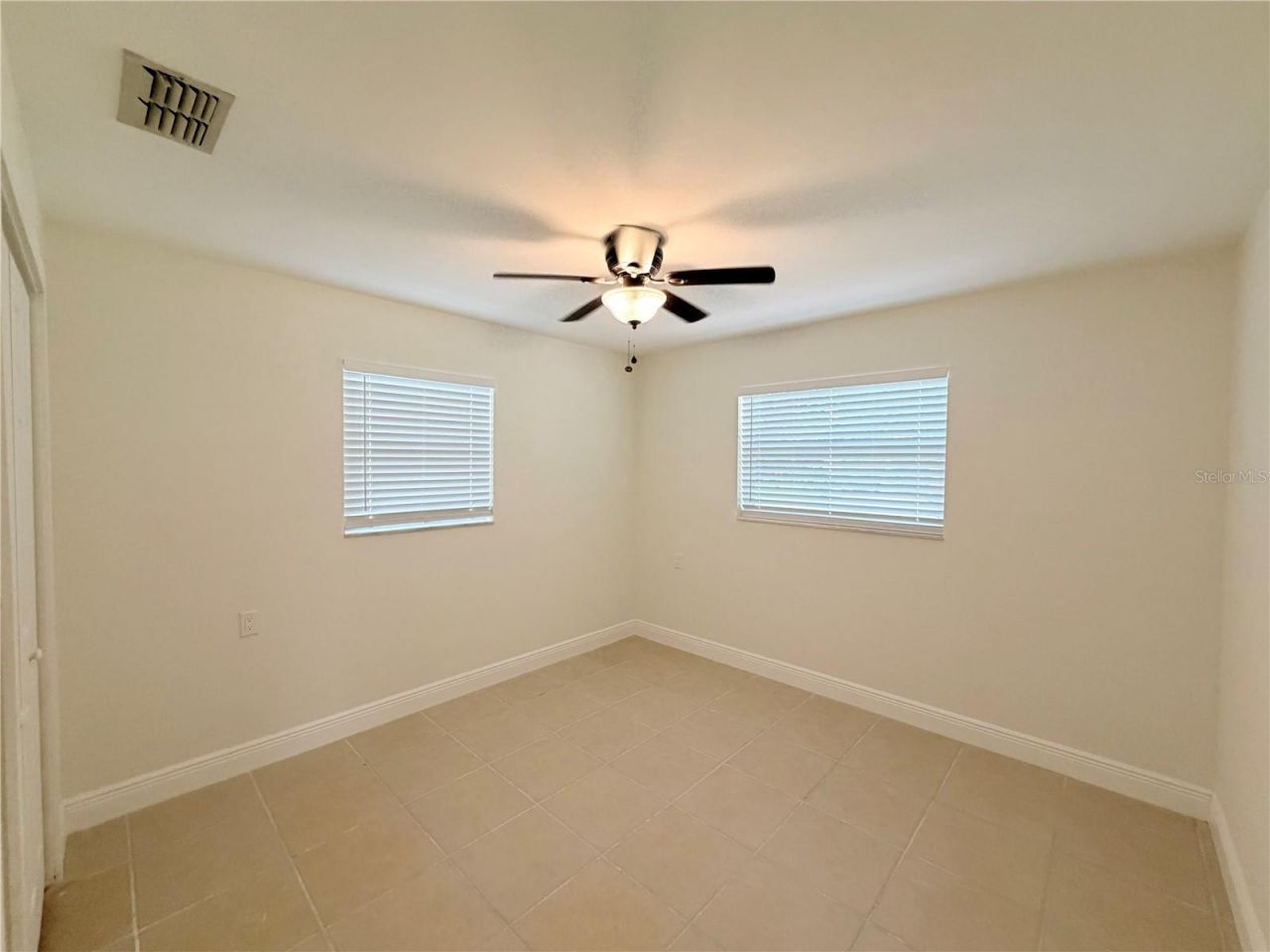 1827 Oklahoma Avenue Ne, Saint Petersburg, FL 33703 Photo