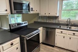 1114 Pinelake Dr photo 4