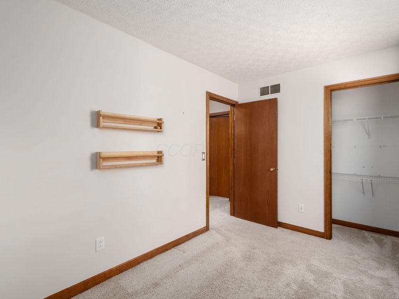 3925 Roxham Court, Columbus, OH 43230 Photo 30
