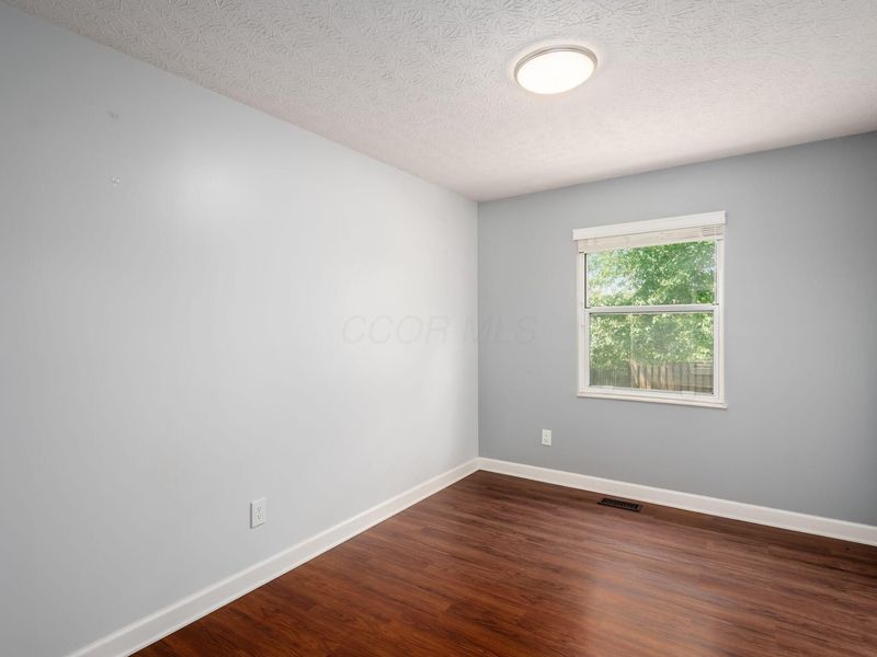 3925 Roxham Court, Columbus, OH 43230 Photo 9