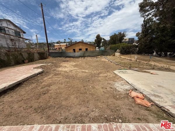 16655 W Sunset Boulevard , Los Angeles, CA 90272