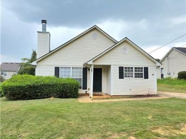 642 Morrow Road , Forest Park, GA 30297