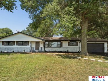 6818 N 51 Street, Omaha, NE 68152