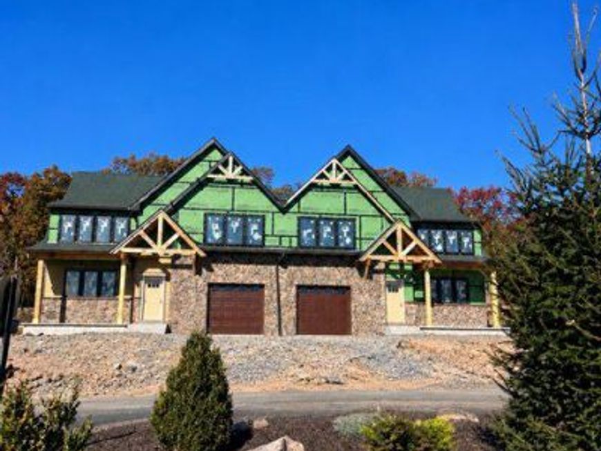 35 Left Side Woodsbluff Ct., Lake Harmony, PA 18624 Main Photo