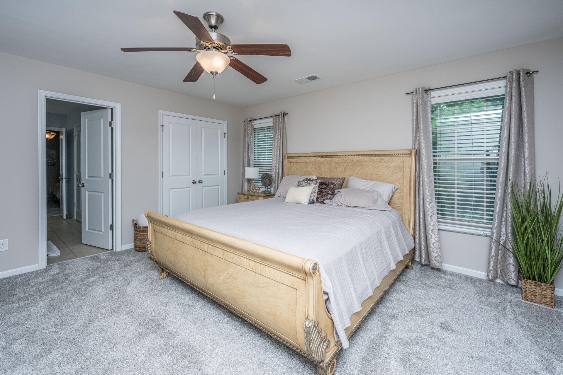 125 Carolina Wren Avenue Photo 32