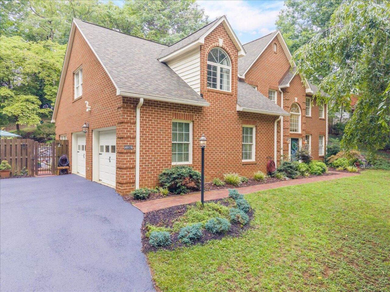 4809 Greenlee Rd Sw, Roanoke, VA 24018 Main Photo