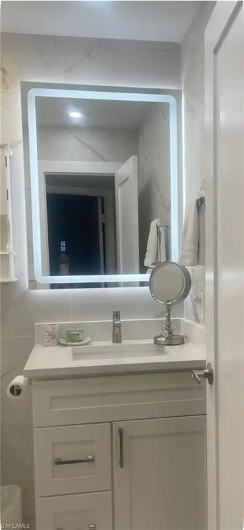 200 Turtle Lake Ct , Unit 309, Naples, FL 34105 Photo