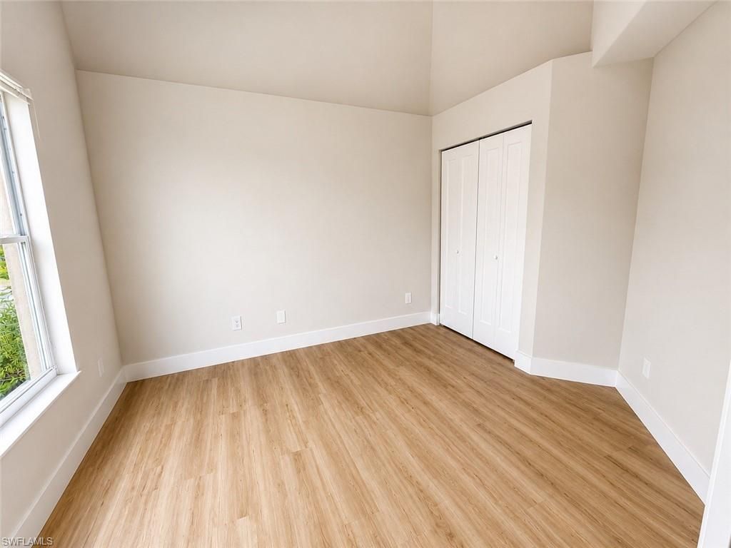 8204 Ibis Cove Cir, Unit B212, Naples, FL 34119 Photo