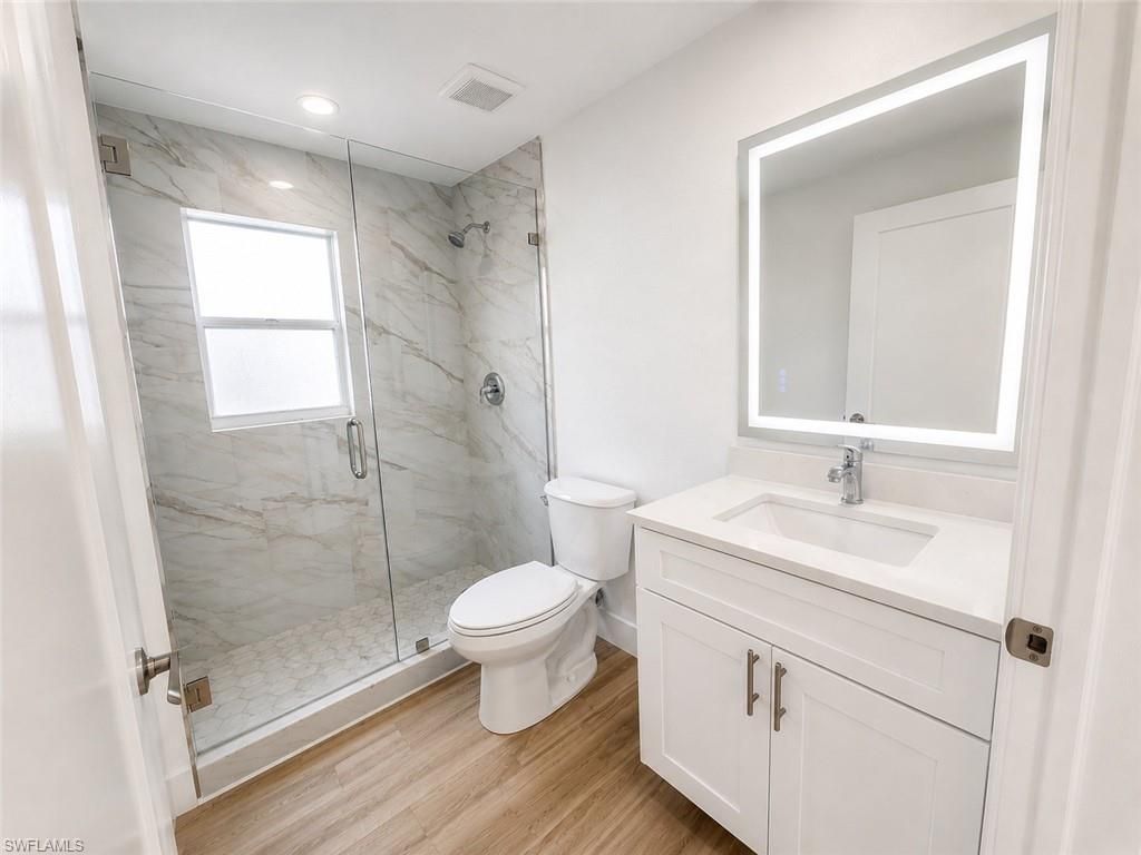 8204 Ibis Cove Cir, Unit B212, Naples, FL 34119 Photo