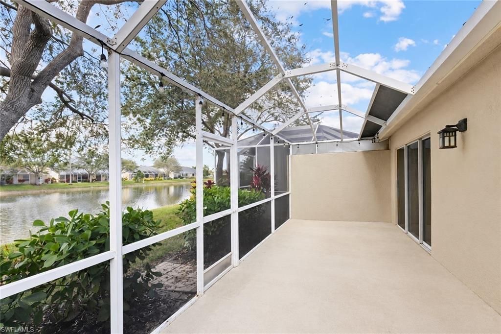 8204 Ibis Cove Cir, Unit B212, Naples, FL 34119 Photo