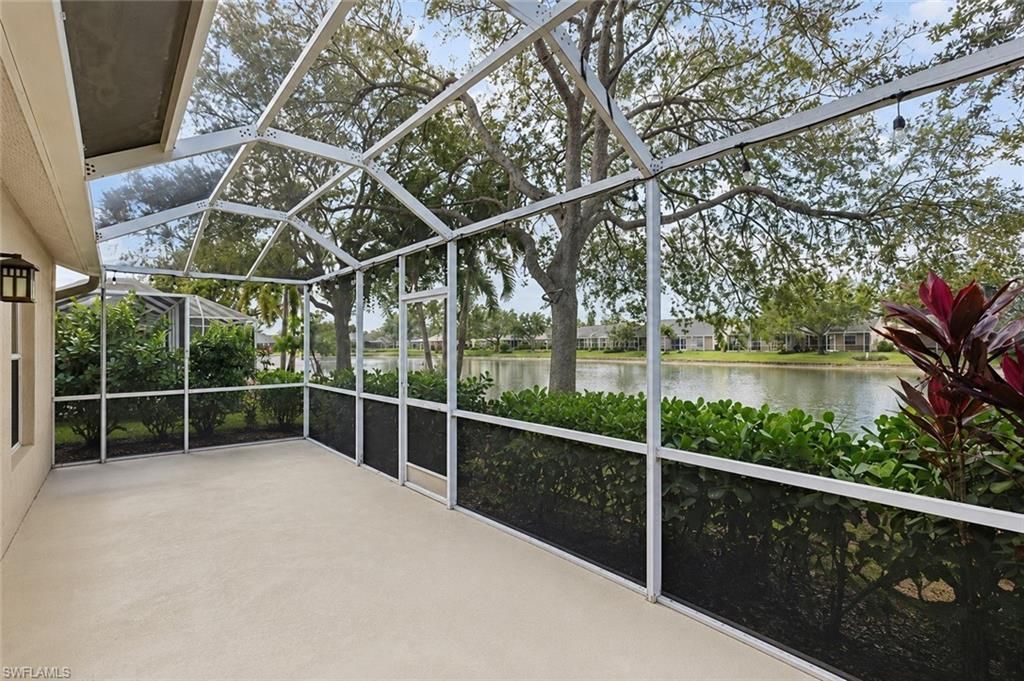 8204 Ibis Cove Cir, Unit B212, Naples, FL 34119 Photo